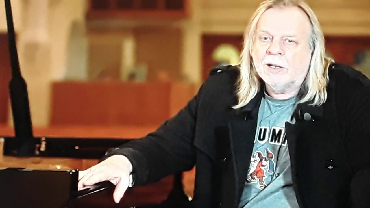 Joe Elliott and Rick Wakeman praises Mivk Ronson's talents and words by Rono
