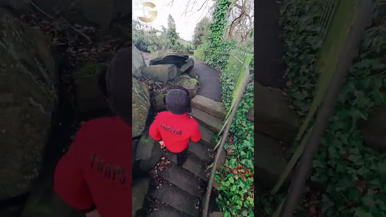 Walking Around Beaumont Park In Huddersfield 🚶‍♂️😎