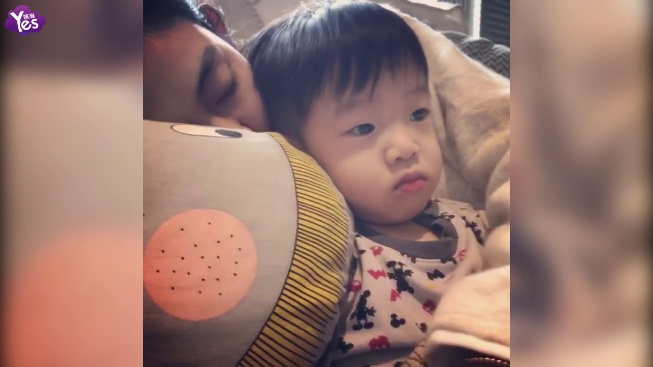 【3年前】范瑋琪抱著兒子睡覺 翔翔一動不動怕吵醒媽媽