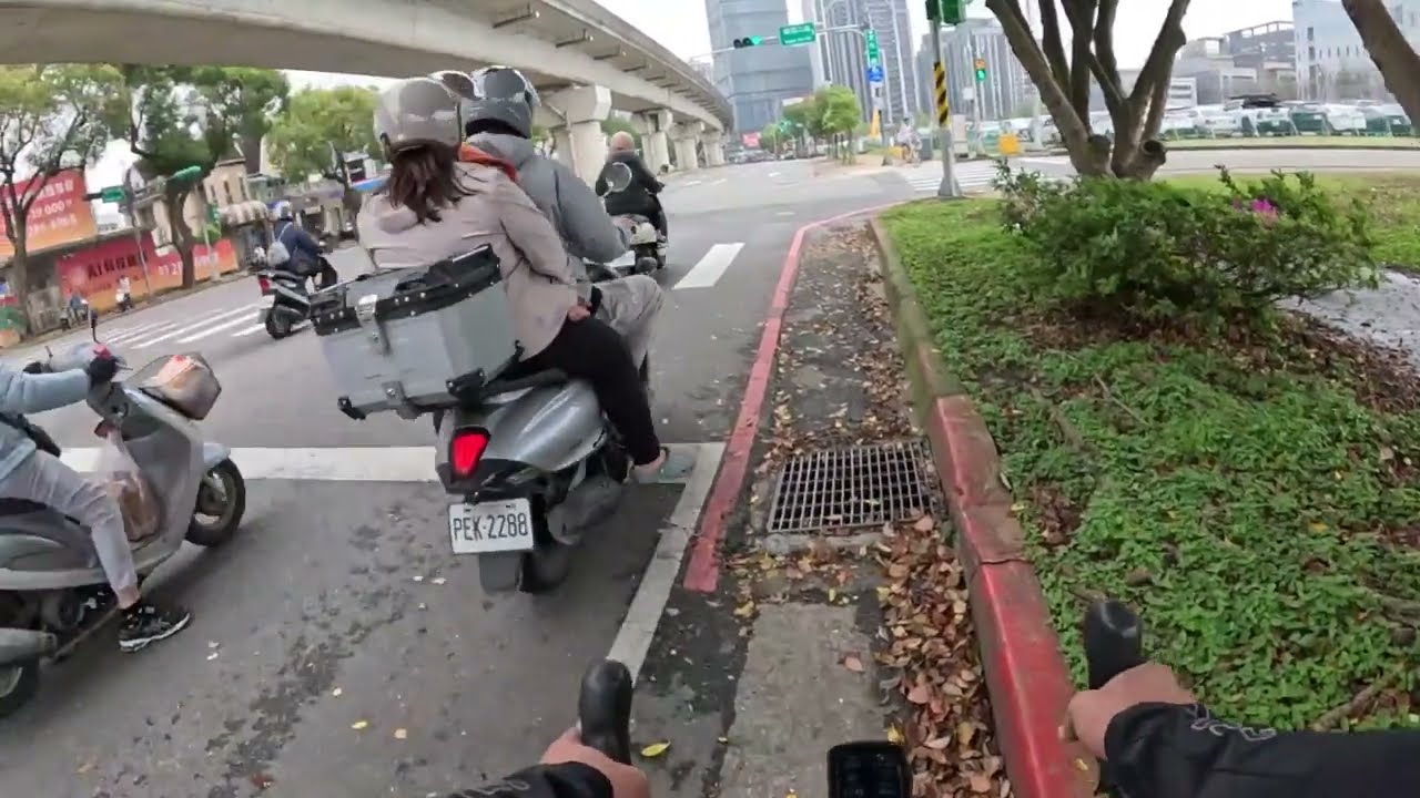 0302.台北 #Roadbike #Uber #Taipei #Taiwan