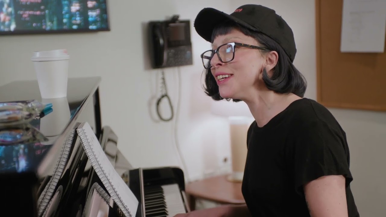 Lady Gaga Sings About the SNL Cast Members