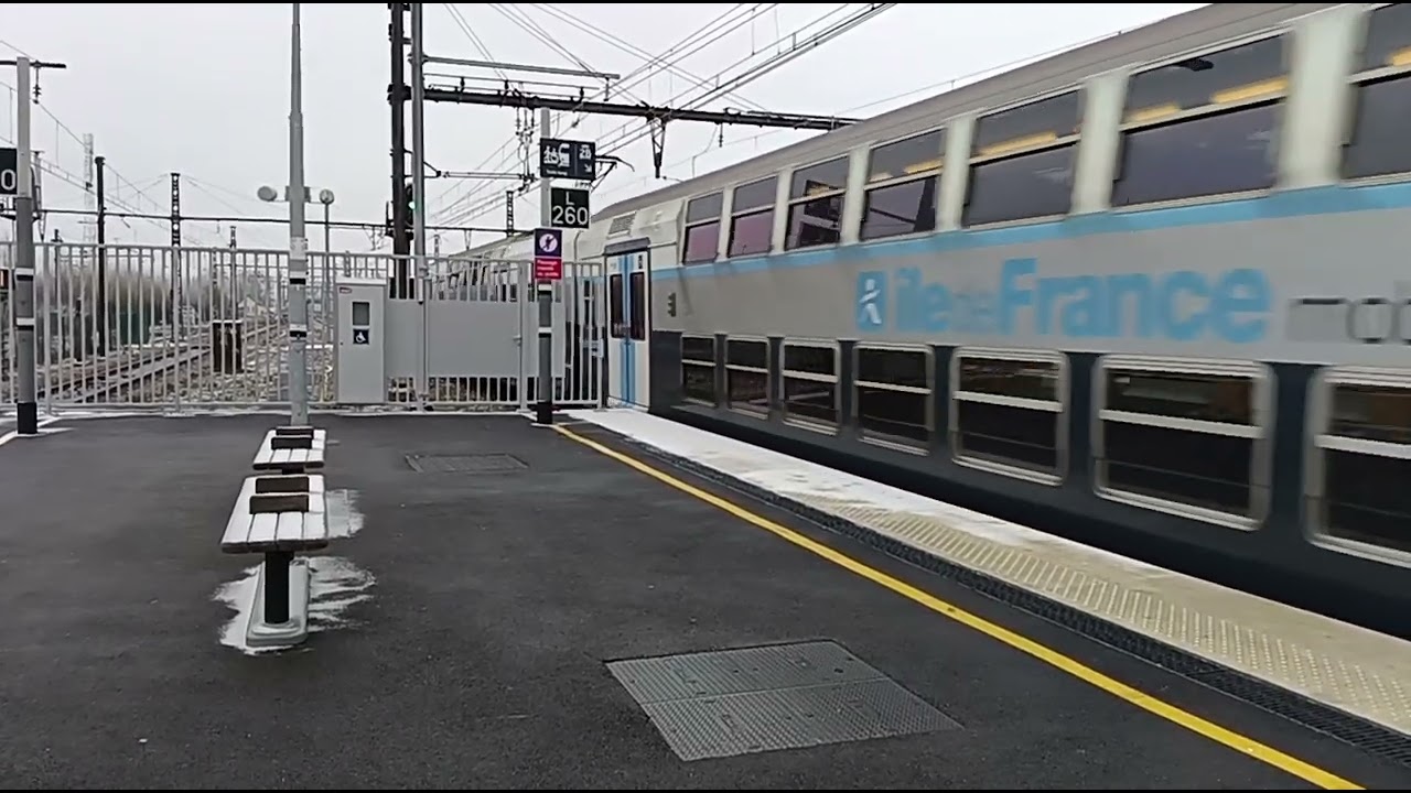RER D Z2N DÉPART IMMINENT DE Lieusaint moissy destination GOUSSAINVILLE