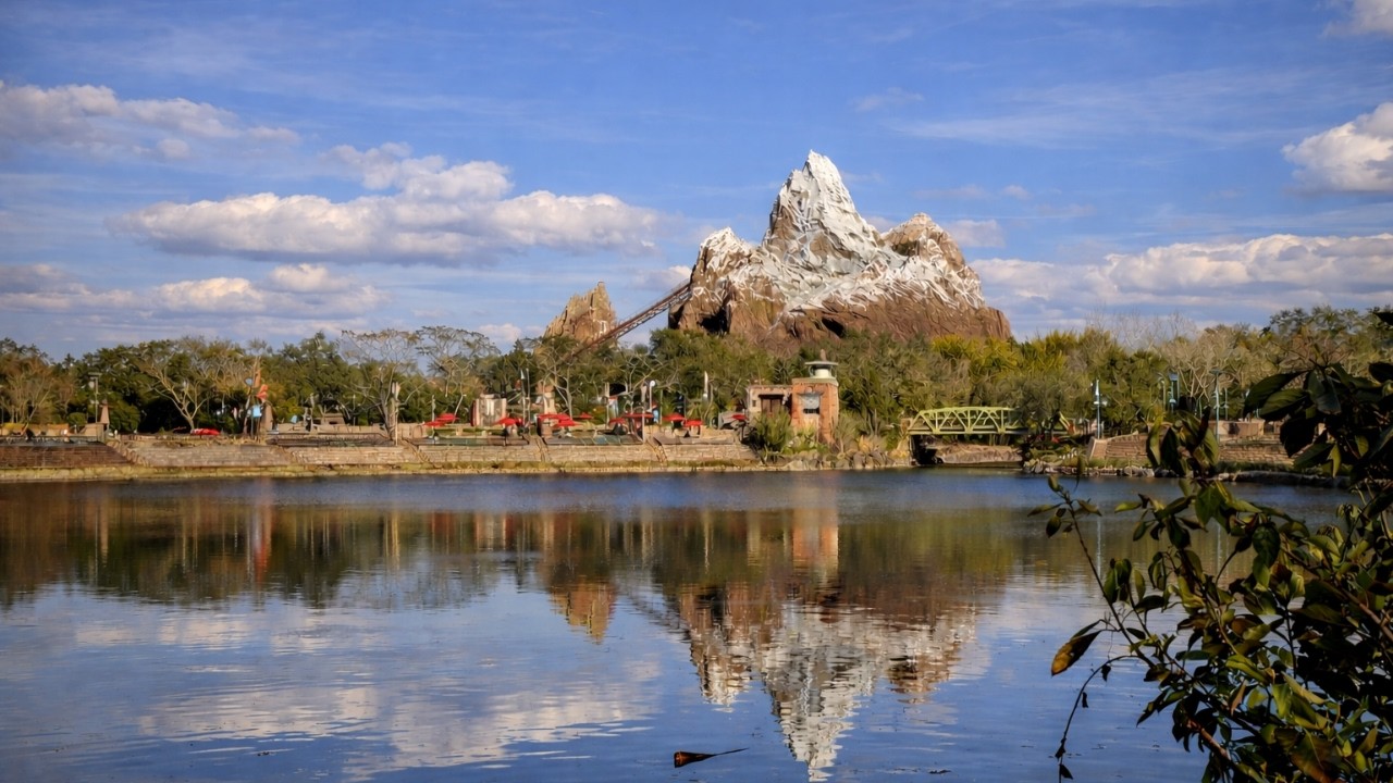 Expedition Everest Reflection | Peaceful Animal Kingdom Ambience (4K, 1 Hour)