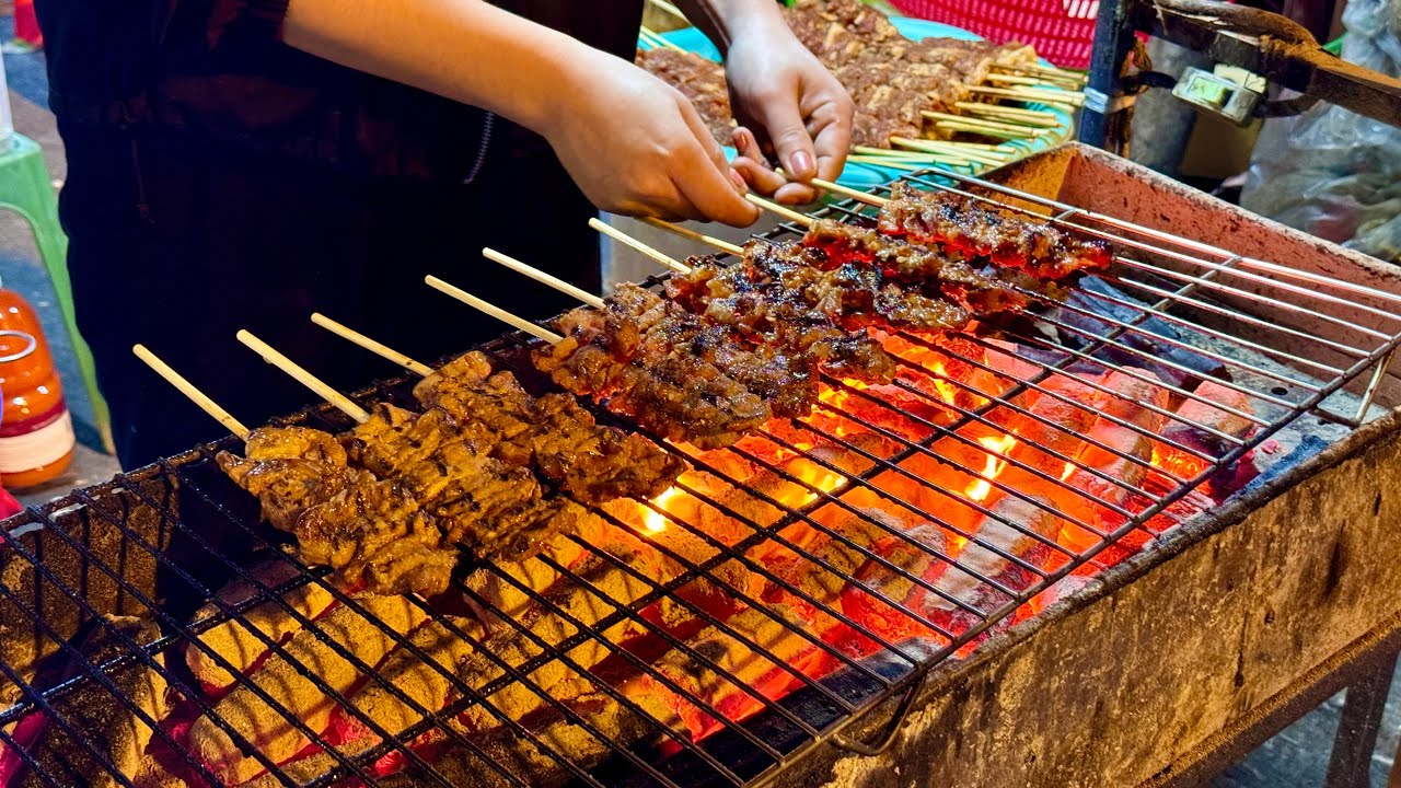 Street Food Heaven in Hanoi - Vietnam! Exploring the Old Quarter Night Market
