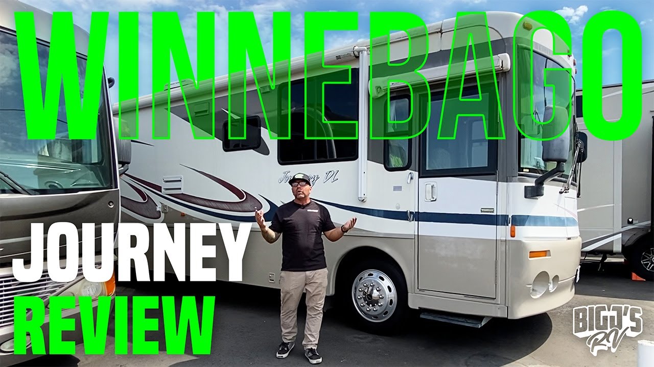 Take a Trip Back To the 2000's RVing w/ this 2002 Winnebago Journey | Class A RV Full Walk Through