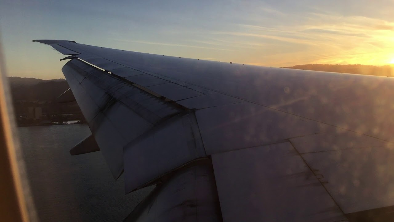 Philippine Airlines MNL-SFO PR114 Landing