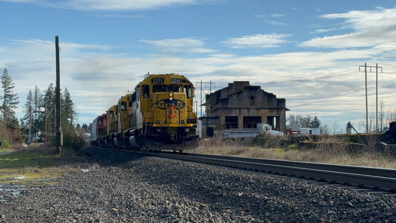 Portland and western 2311 664 on SW Tonquin loop in Tonquin OR