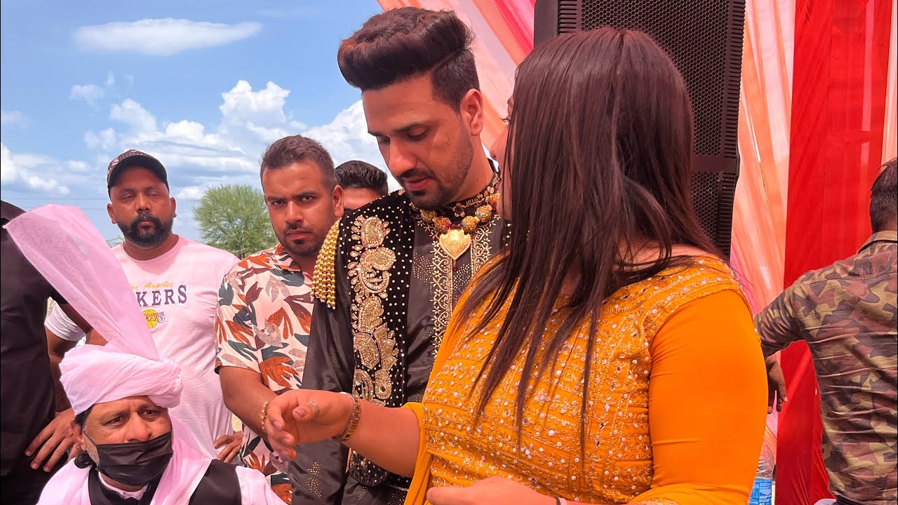 Varsha jamwal and Yassir Hussain live in Bajalta |jammu | duet 