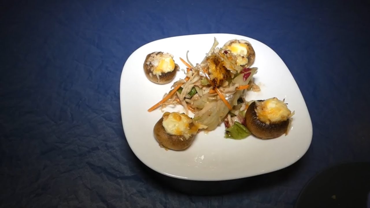 Gebackene Pilze mit Salat