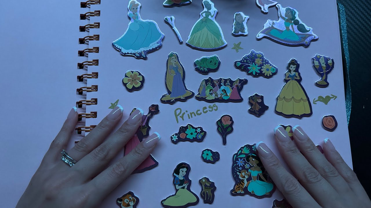 ASMR : Colando adesivos no Caderno de Adesivos | sons satisfatórios de papelaria para adormecer.😴