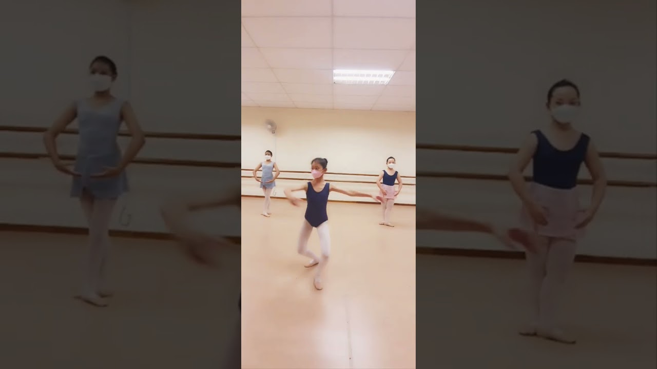 Ballerina pirouette en dehor