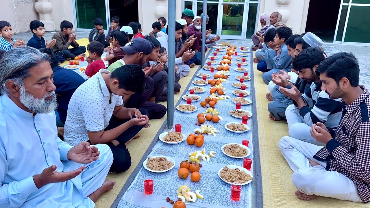 Village Masjid Main Big Iftari For Whole Villagers | Mubarak Ali Tour And Taste Ramadan 2026
