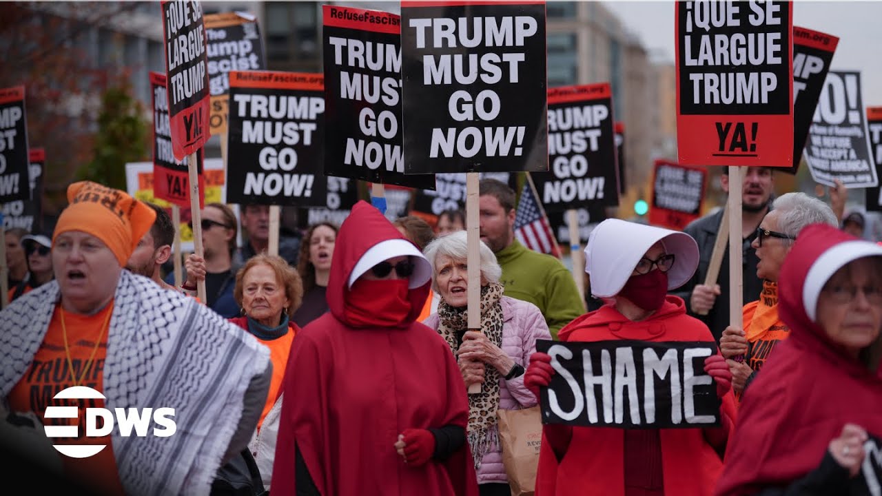 TENSE MOMENT: Thousands Demand Trump&rsquo;s Immediate Resignation | Washington Explodes in Protest | AC15