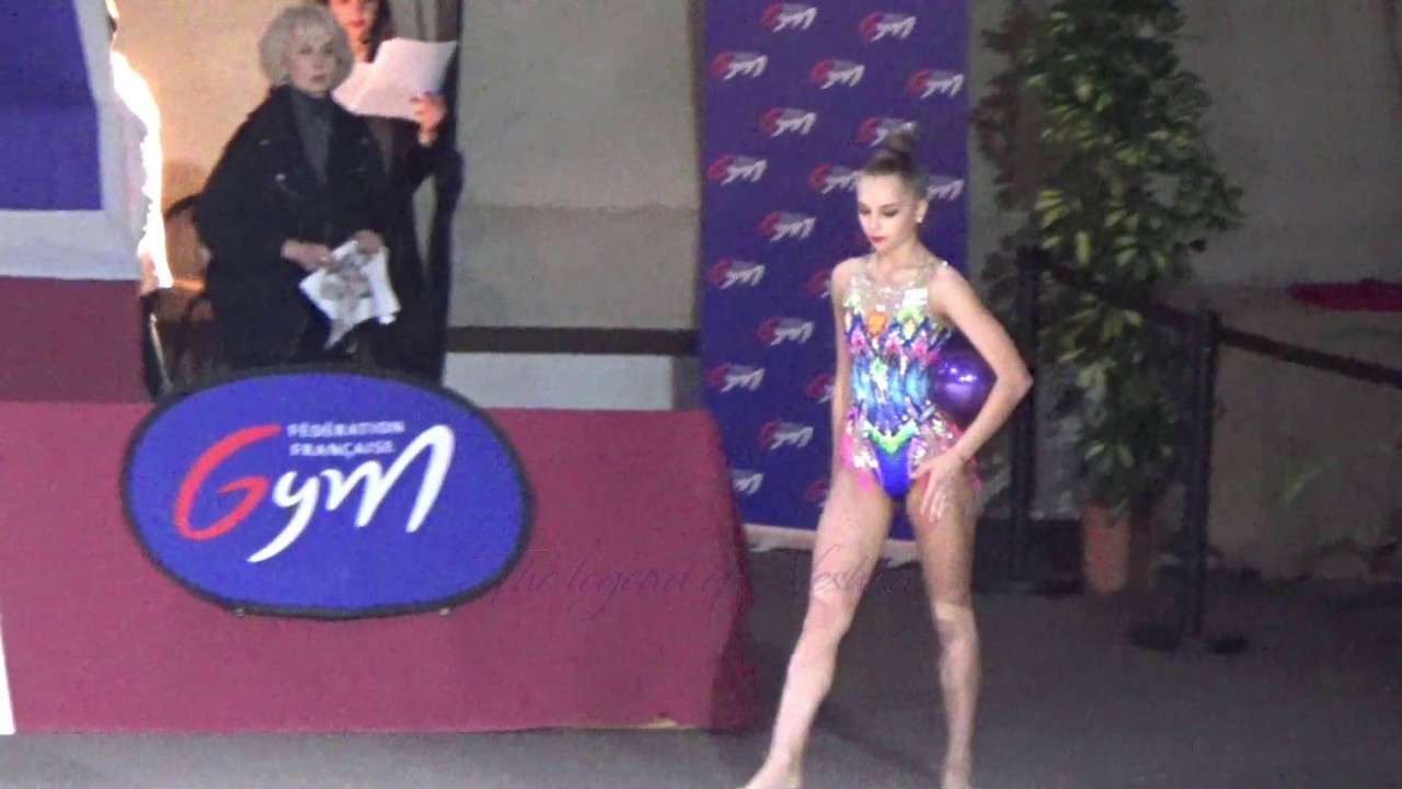 Arina AVERINA (RUS) ball - 2019 Thiais AA