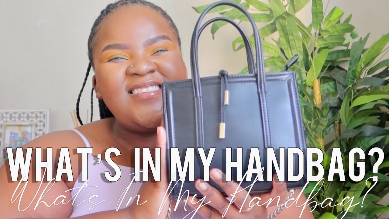WHAT’S IN MY HANDBAG// SOUTH AFRICAN YOUTUBER