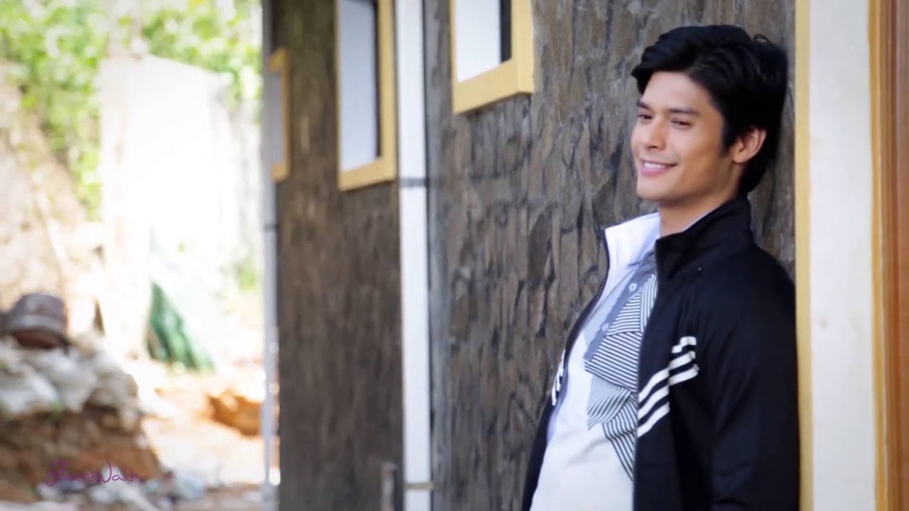 JC de Vera for Boardwalk 2015