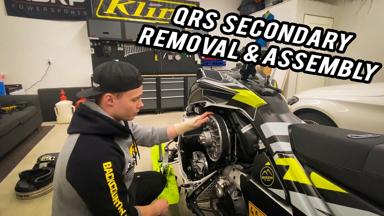 QRS Variaattorin irroitus ja kasaus | Tech Tips | Ski-Doo Freeride 2021