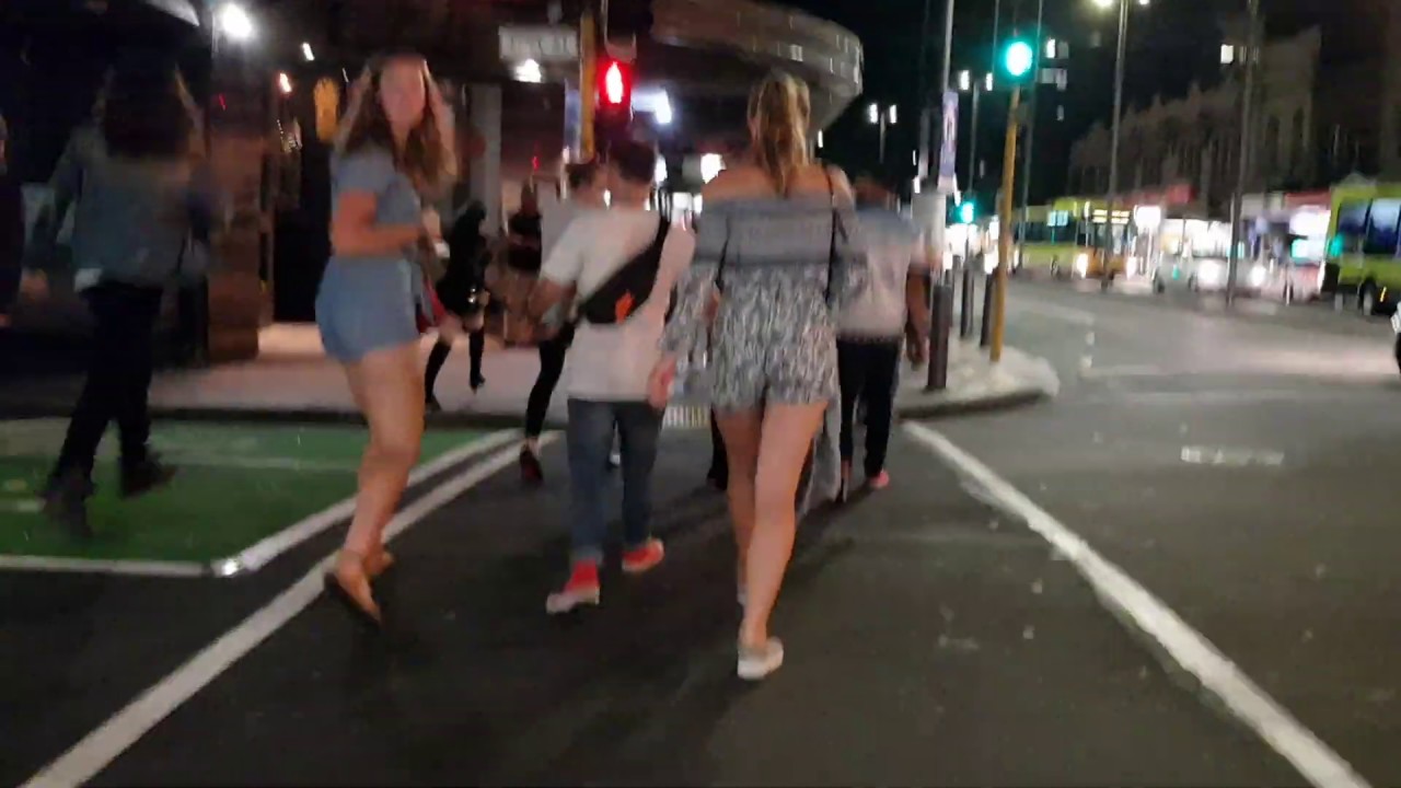 Courtenay Place NIGHTLIFE SCENES -- Wellington, New Zealand