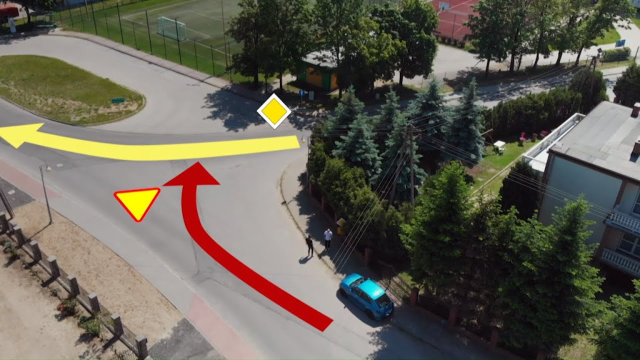 Na tym skrzyżowaniu pierwszeństwo to pojęcie względne! #Absurdy_Drogowe