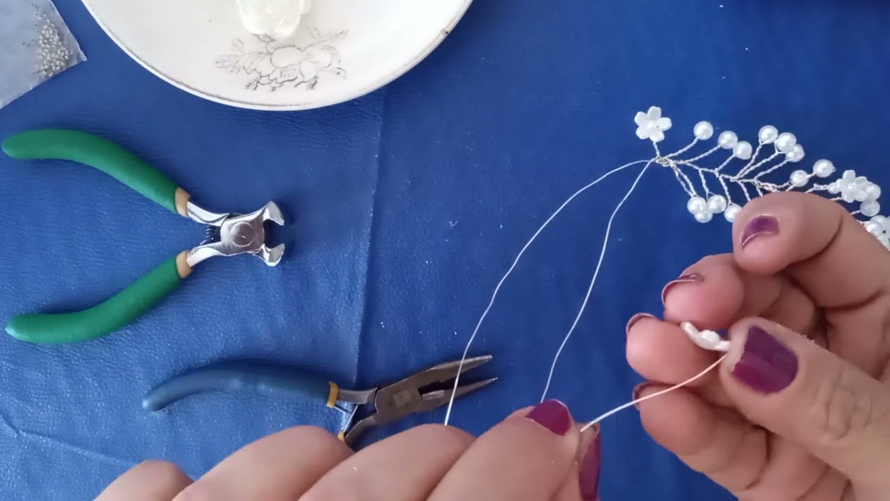 como hacer tocado con perlas suspendidas