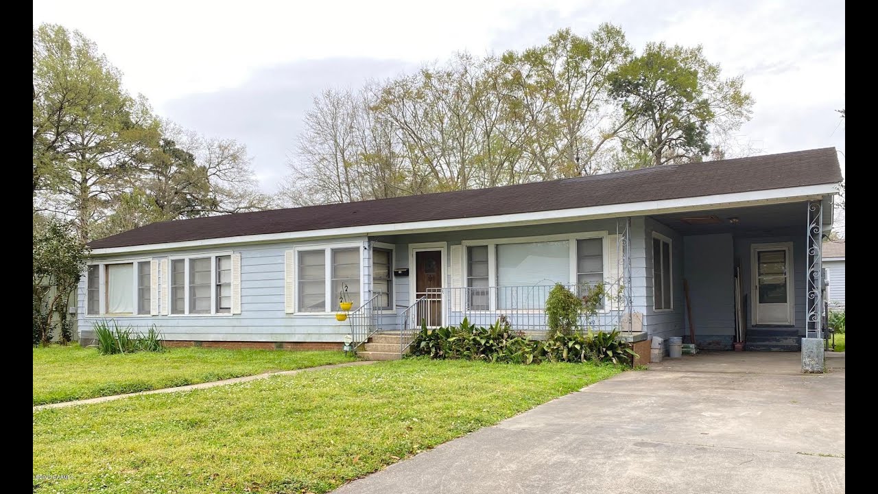 Residential for sale - 126 E White Street, Opelousas, LA 70570