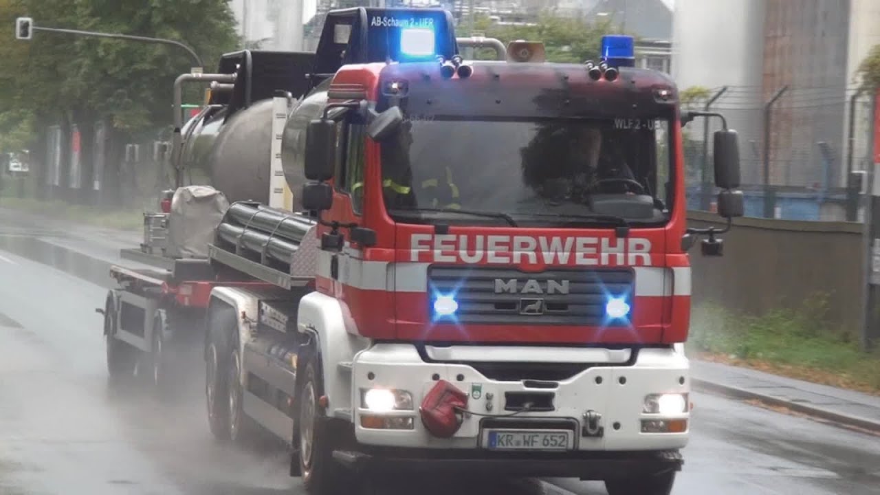 [WERKFEUERWEHREN AUF EINSATZFAHRT] - SPEZIALFAHRZEUGE DER WERKFEUERWEHR CHEMPARK | HENKEL | INFRACOR