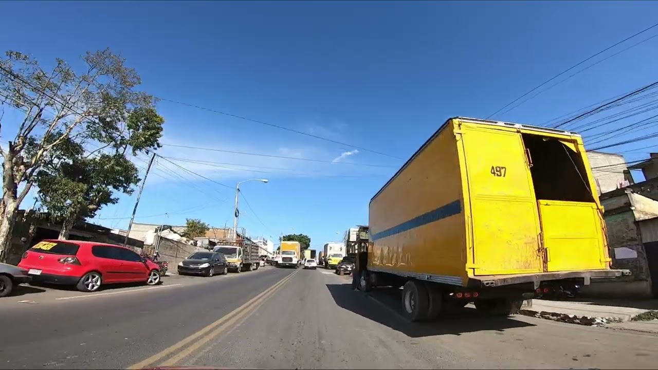 Conduciendo por la ciudad de Guatemala, 2022, parte de la zona 7 y zona 3.