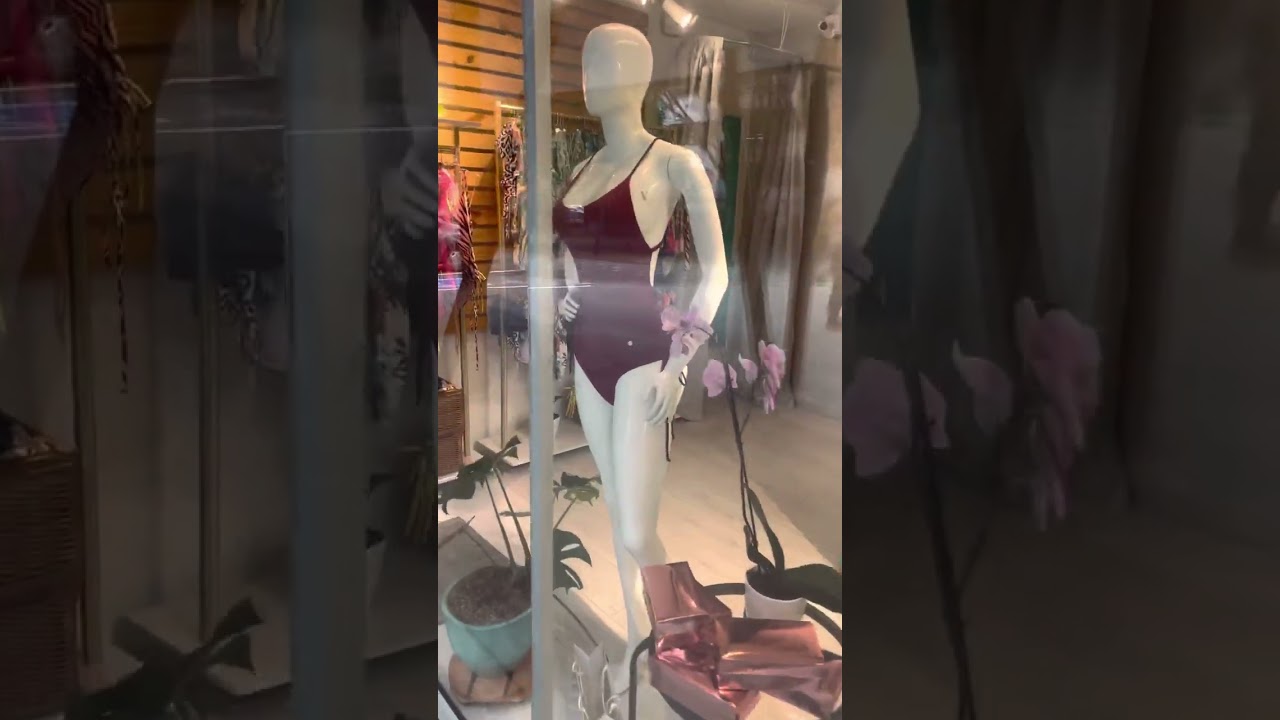 Nueva tienda Piel canela Vestidos de baño Medellín