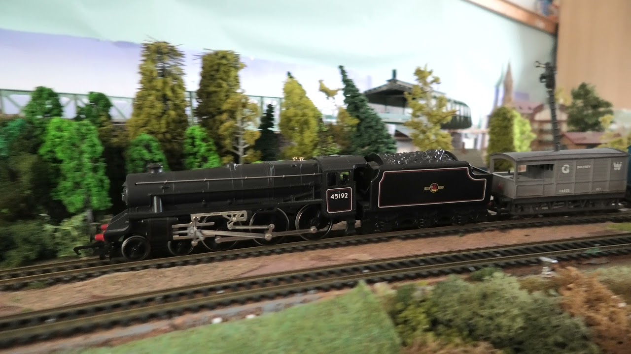 Hornby R859 Black 5 Class 4-6-0 #45192 in BR black with late crest, ready to go to Quintens models