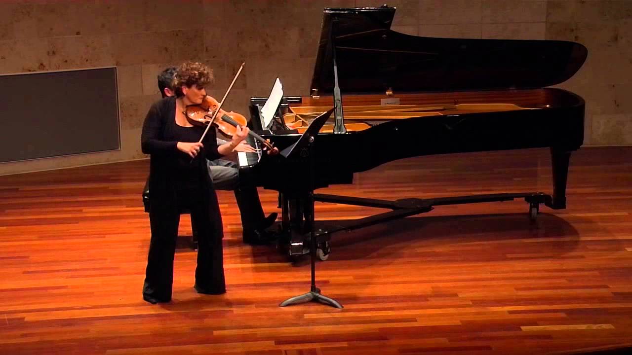 Jodi Levitz performs Elliot Carter's 