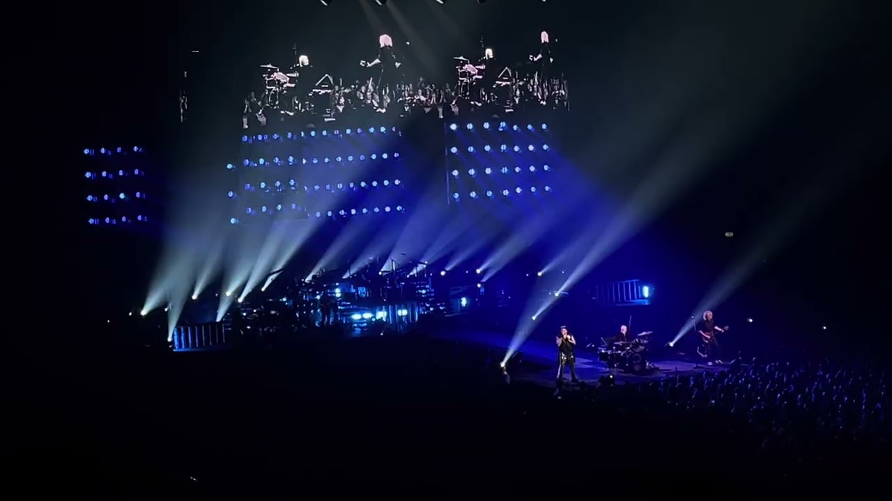 Under Pressure - Queen - July 17th 2022 - Royal Arena, Copenhagen