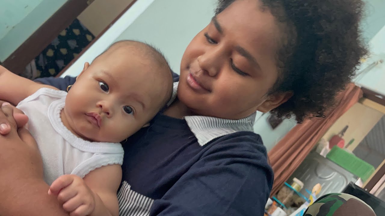 Minggu Melani dan Madina