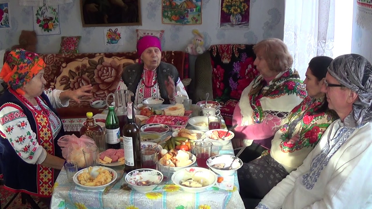 Лина и Галини Кирилловны рассказывают о своем детстве