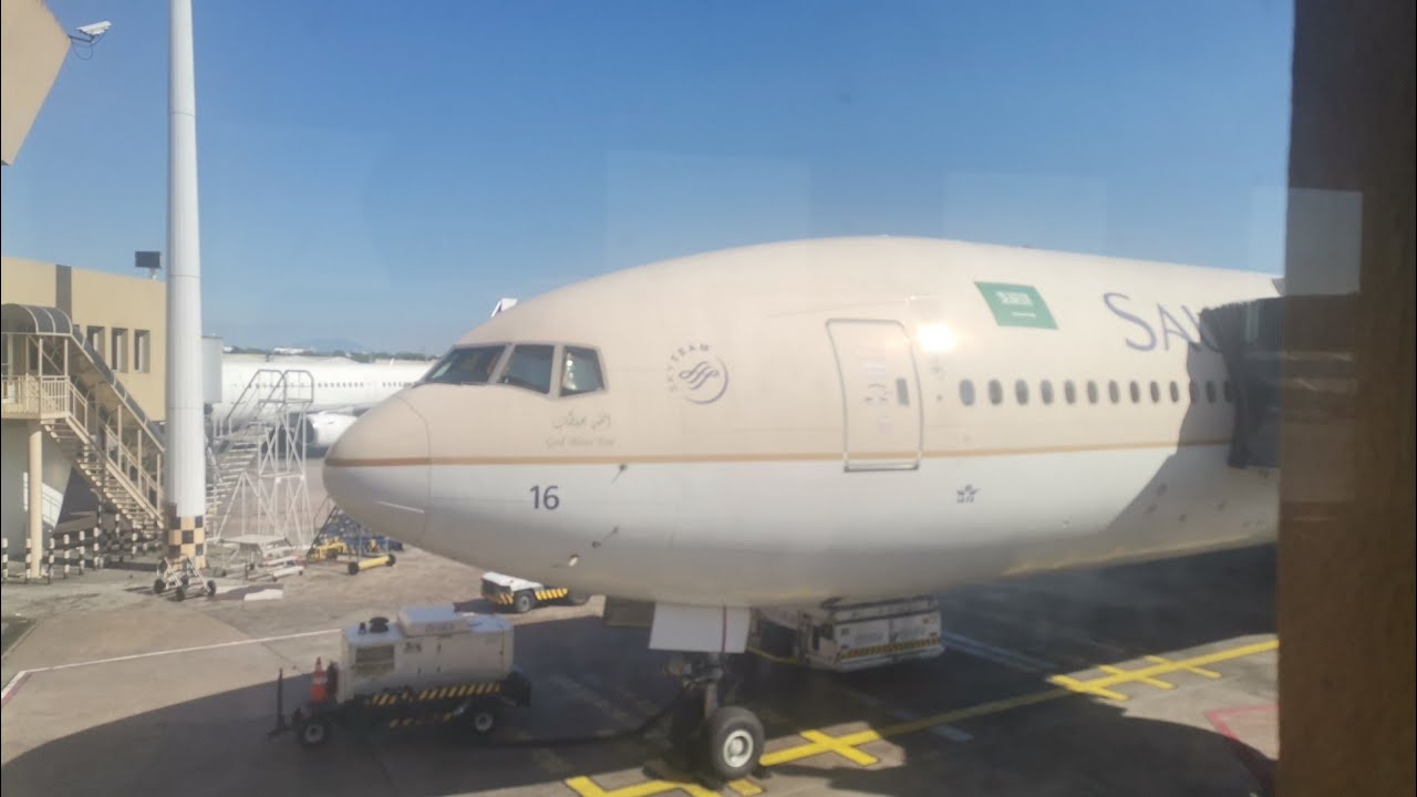 Flight Travel | Saudia Airlines Boeing 777-368(ER)(HZ-AK16) Flight SV 862D  Riyadh to Manila