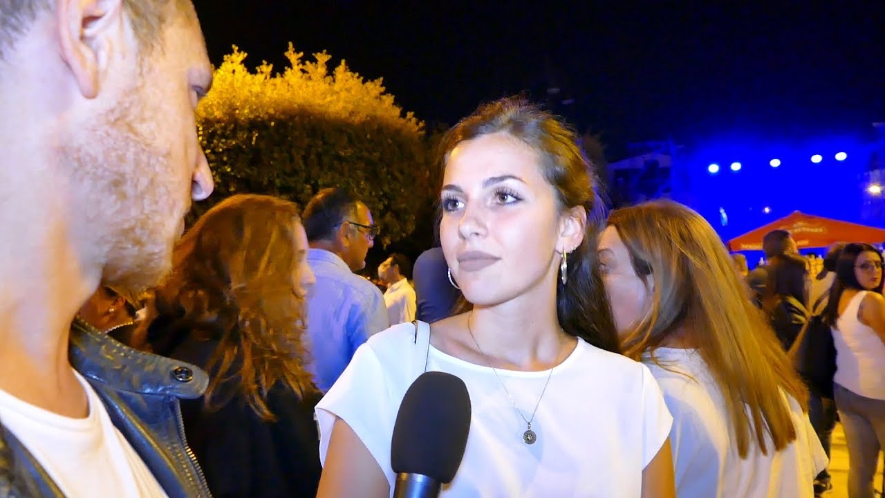 BOOMDABASH interviste ai fan a Rocchetta S. Antonio 26 agosto 2019