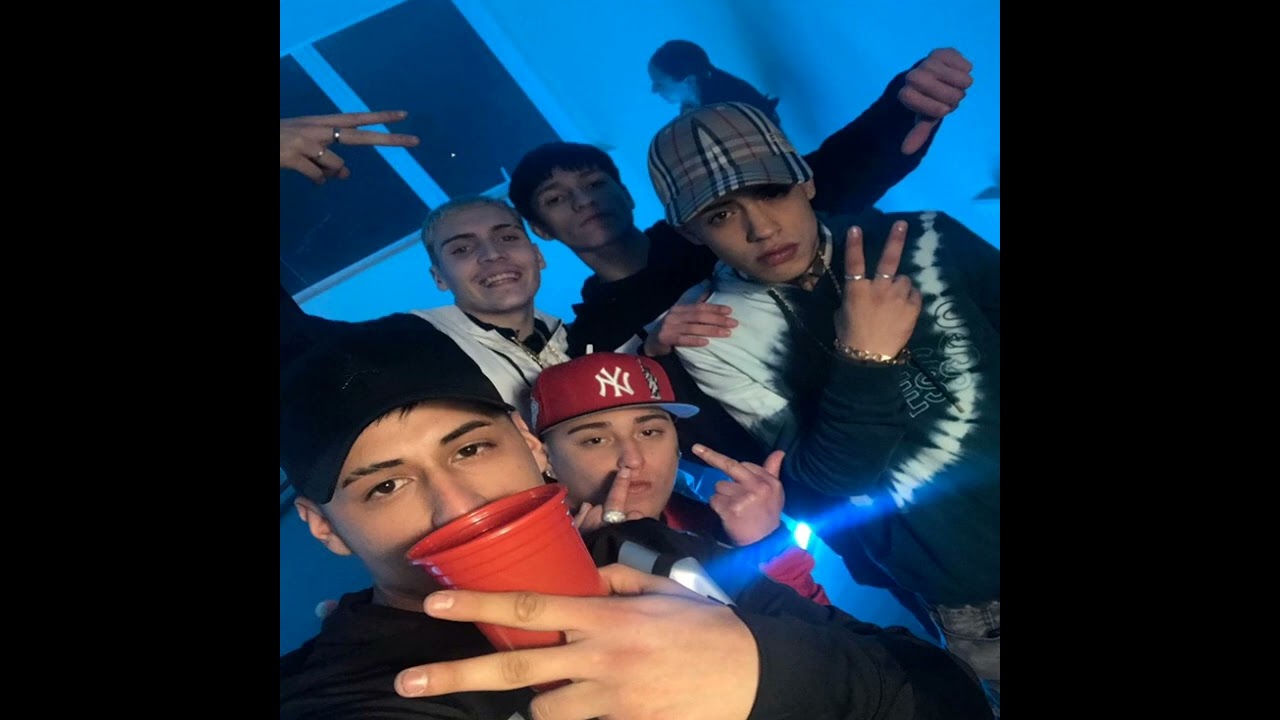 Flaites Magicos - Pablo Chill-E (feat. Marcianeke & Tunechikidd)