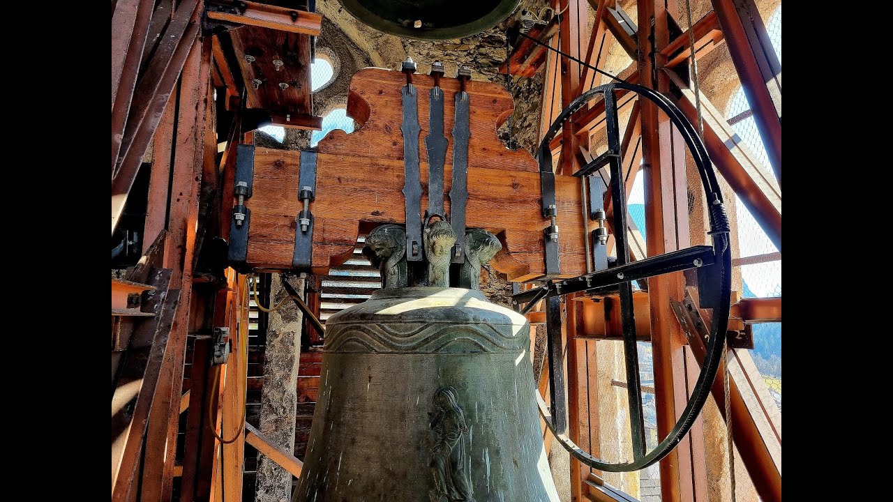 Oetz (Tirol - A) Geläute der Pfarrkirche zu den Hll. Georg und Nikolaus