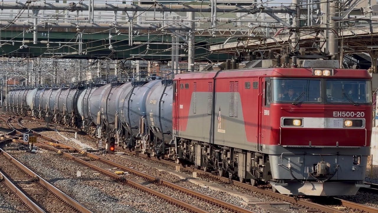 【4K高画質】JR貨物EH500形20号機〔仙貨〕＋紺色のタキ1000形18両が大宮駅4番線を通過するシーン（臨8072レ・仙貨A149・石油返空）2026.3.17