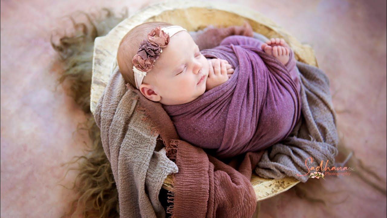 NEWBORN - PEEKING TOE WRAP, PRAYING WRAP