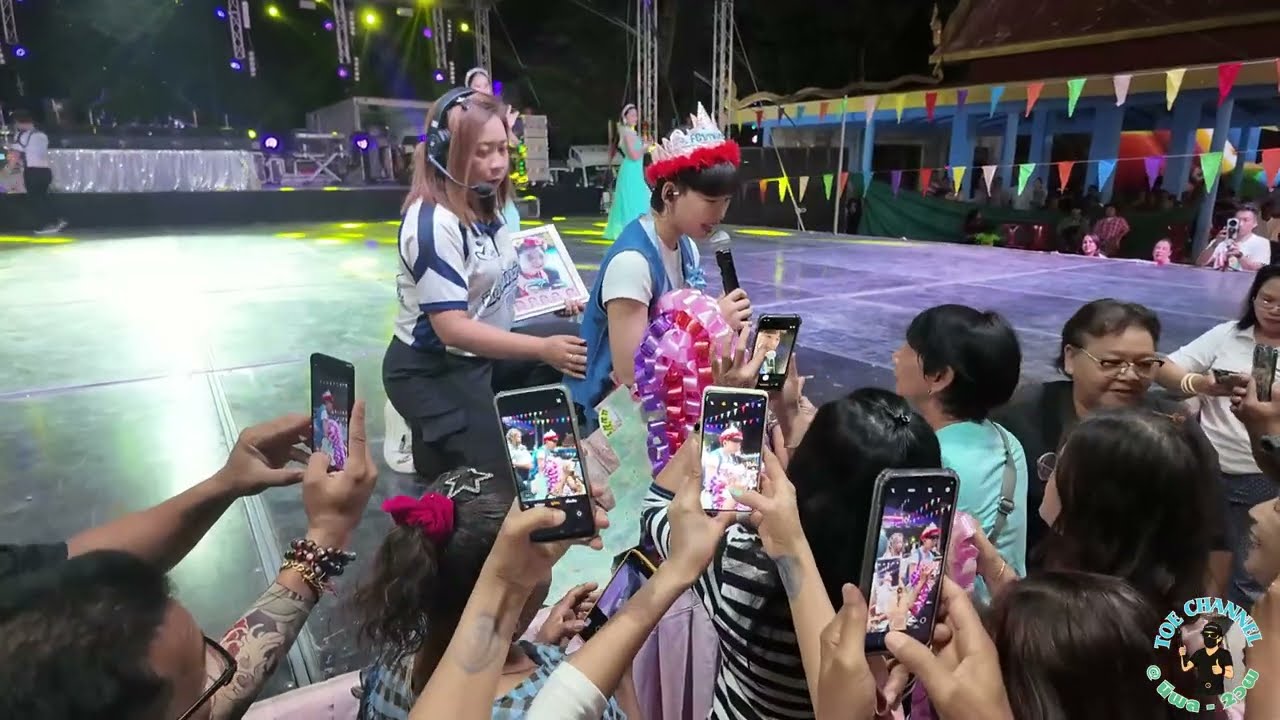 น้องต้นข้าวร้องเพลงคืนนี้เมื่อปีกลาย@งานปิดทองหลวงพ่อขาวหลวงพ่อบุญธรม วัดโพธิ์ทองนอกจ.อ่างทอง14มีค69