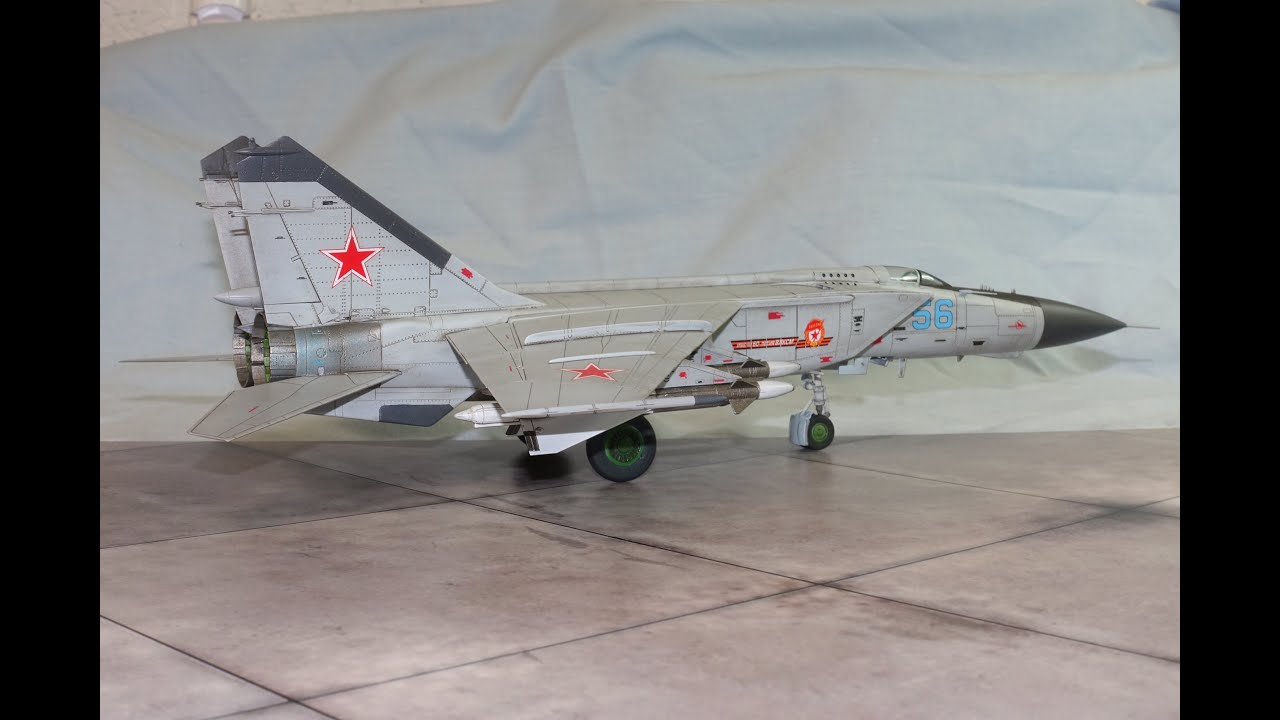 Building the Mig-25 FOXBAT PD 1/72 ICM kit
