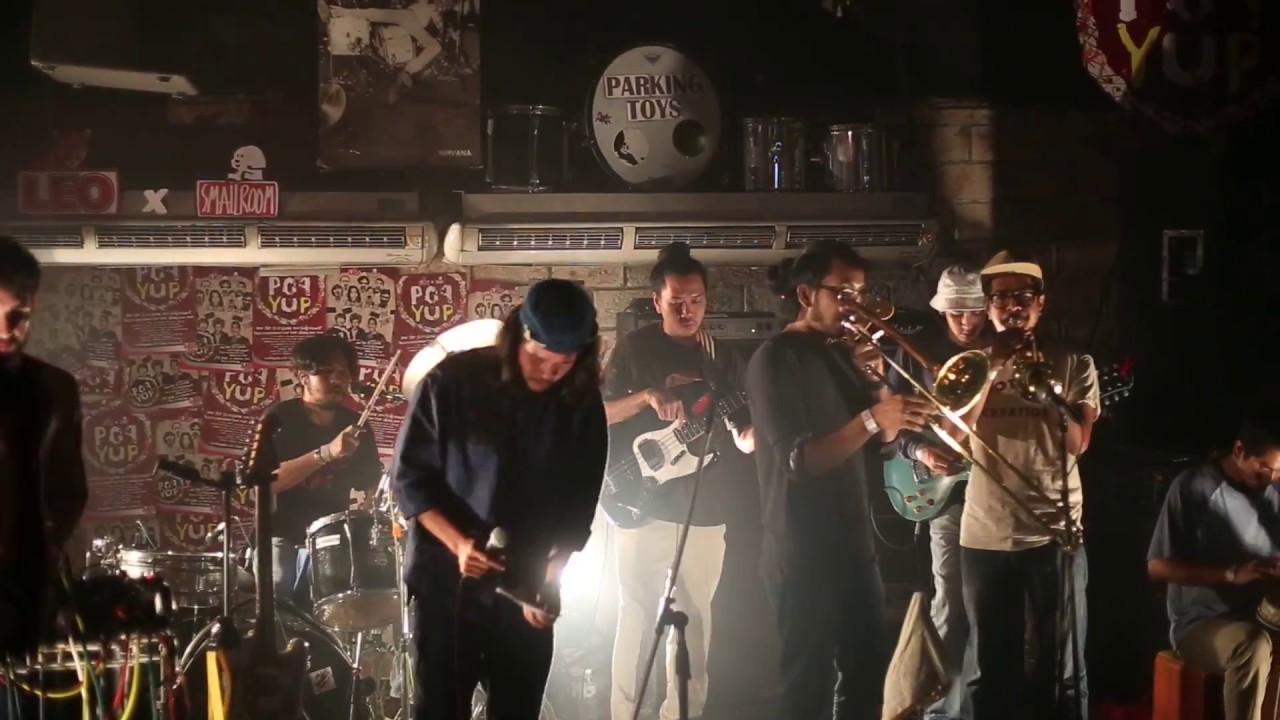 เติม (Fill Up) - Srirajah Rockers live at Parking Toy