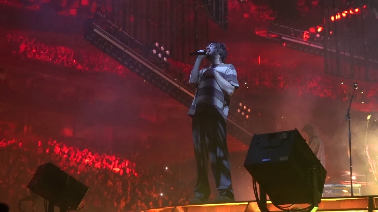 Tame Impala - Feels Like We Only Go Backwards – Live in Oakland