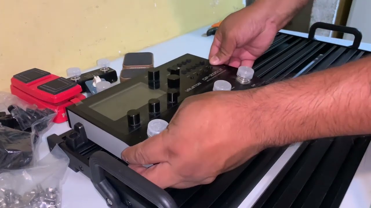 GUITTO PEDALBOARD SIN VELCRO (UNBOXING Y ENSAMBLAJE)