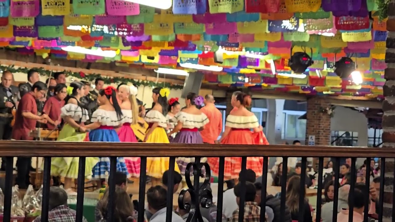 Barbacoa y Show Restaurante ARROYO