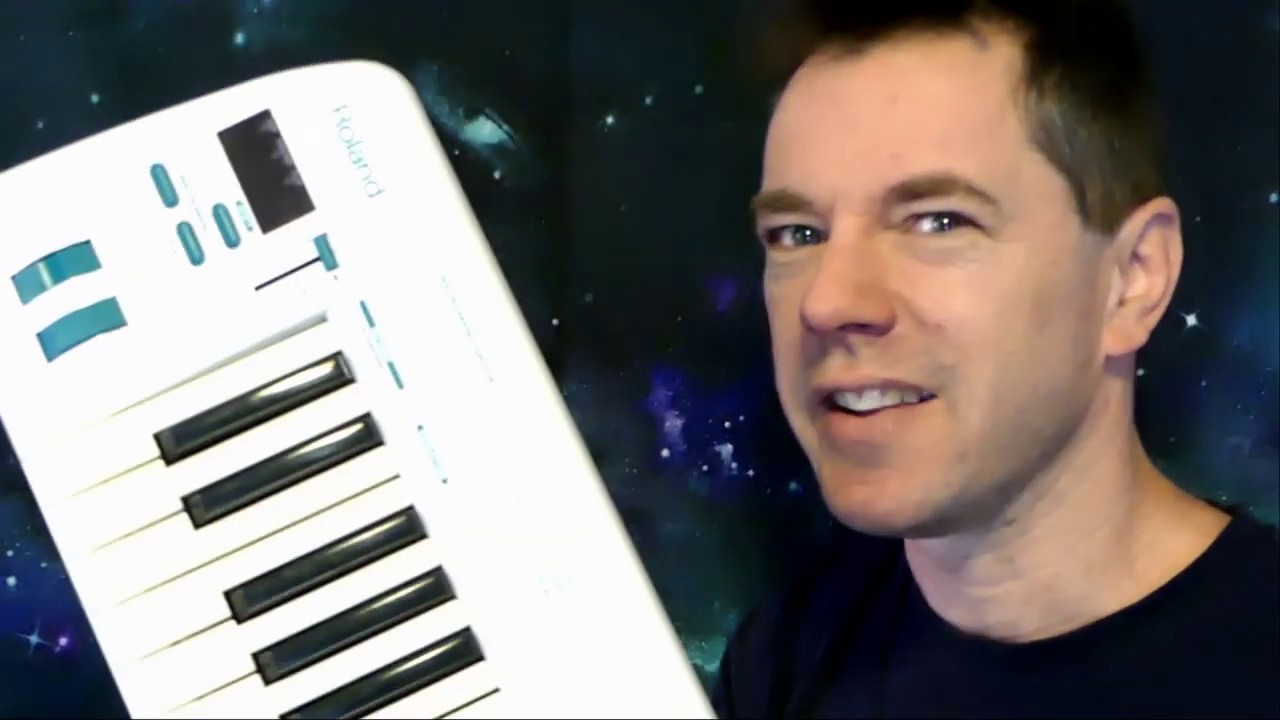 Roland SK-500: The monster SC-8820 Sound Canvas with keys!