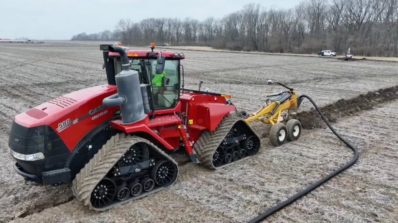Установка дренажной плитки с помощью Case IH 580 Quadtrac!!