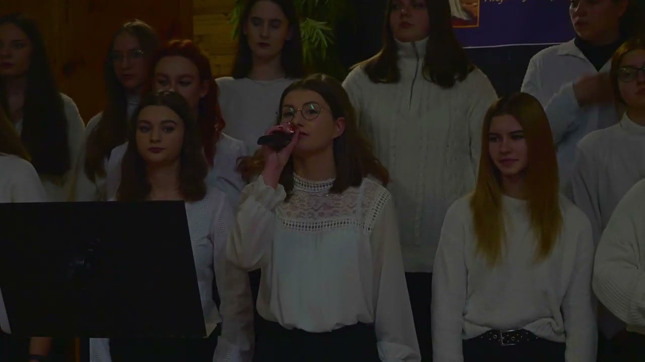 Uroczysta akademia z okazji świąt Bożego Narodzenia