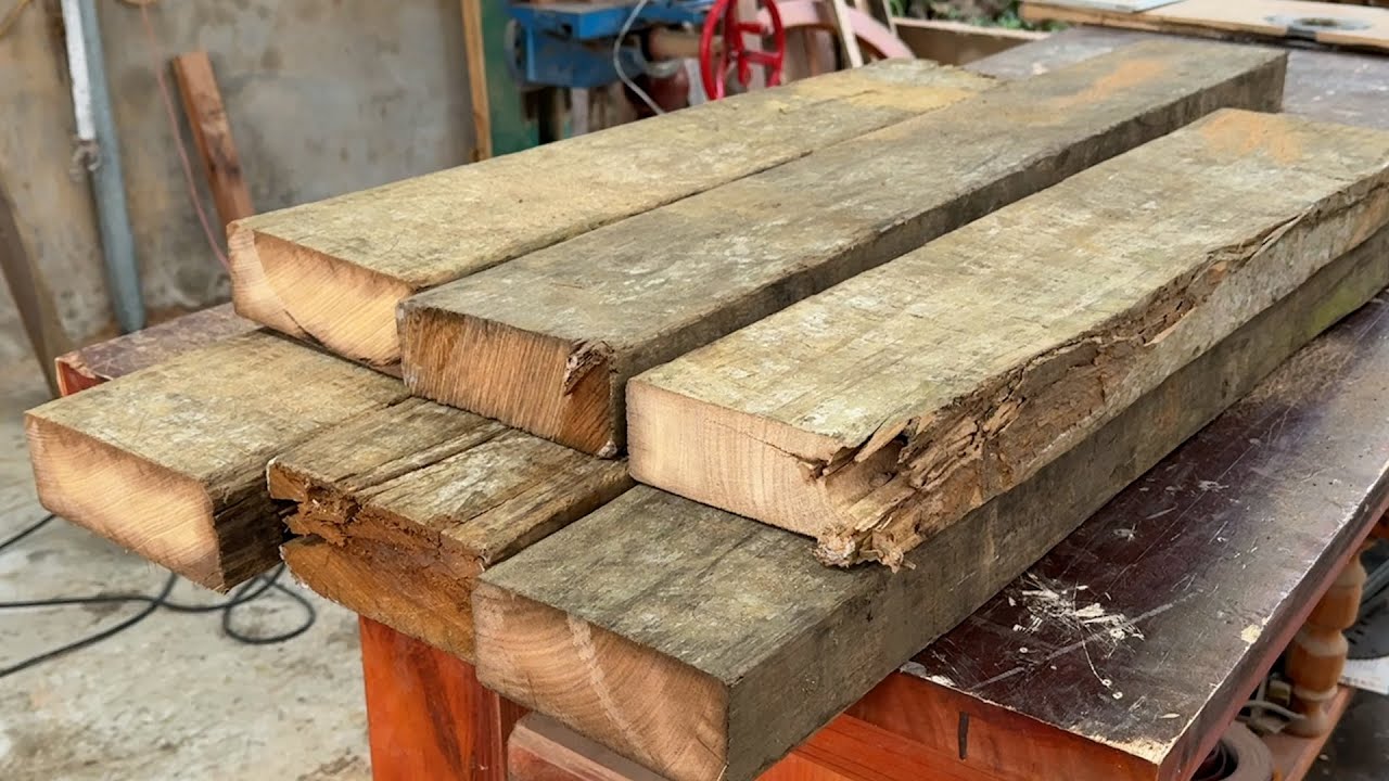 The Secret Behind Old-Wood Tables: The Incredible Design and Crafting Process Revealed!