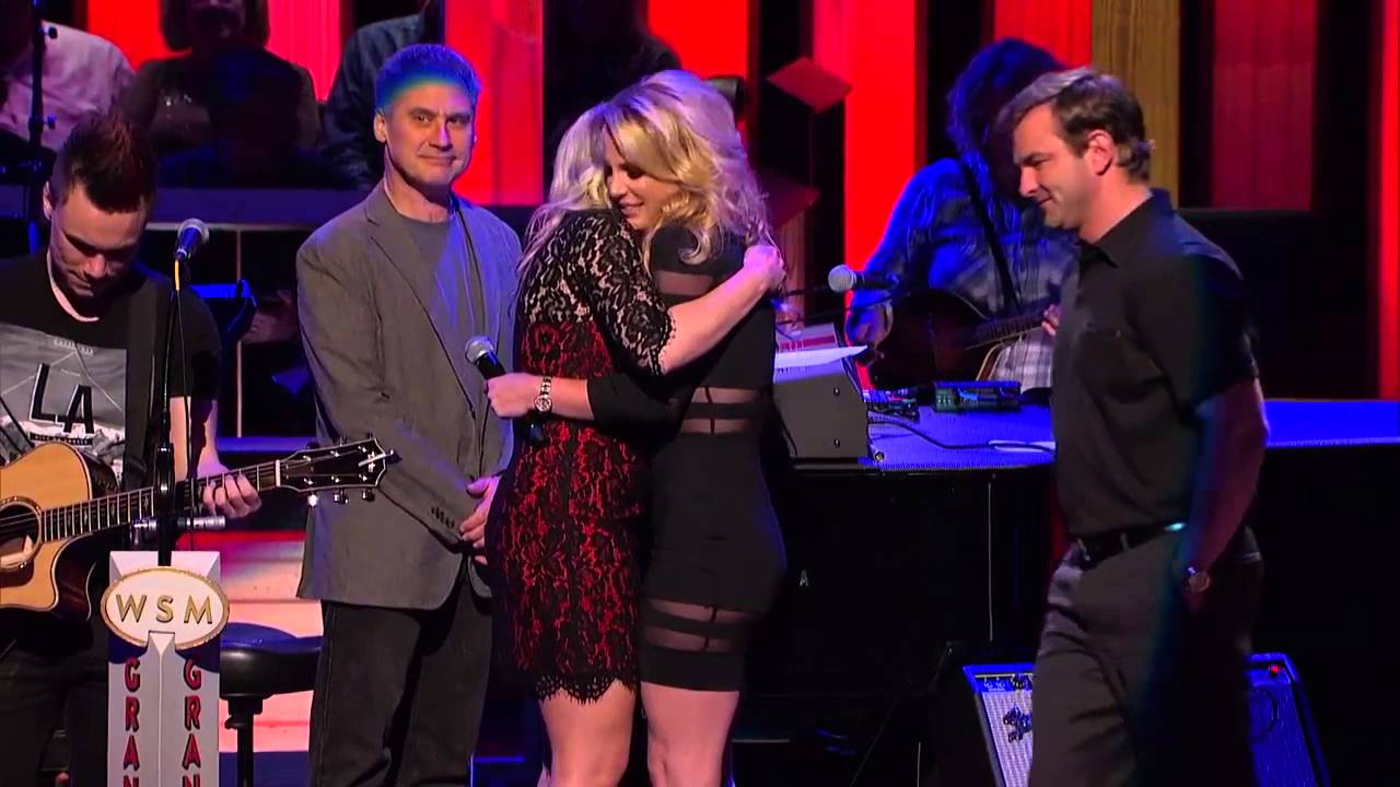 Britney Spears Surprises Jamie Lynn Spears at the Opry